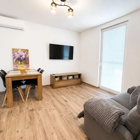 Lilach Apartment *